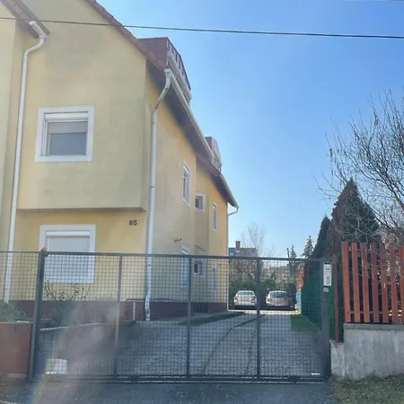 Bamboo Apartman Апартаменты Балатонфюред